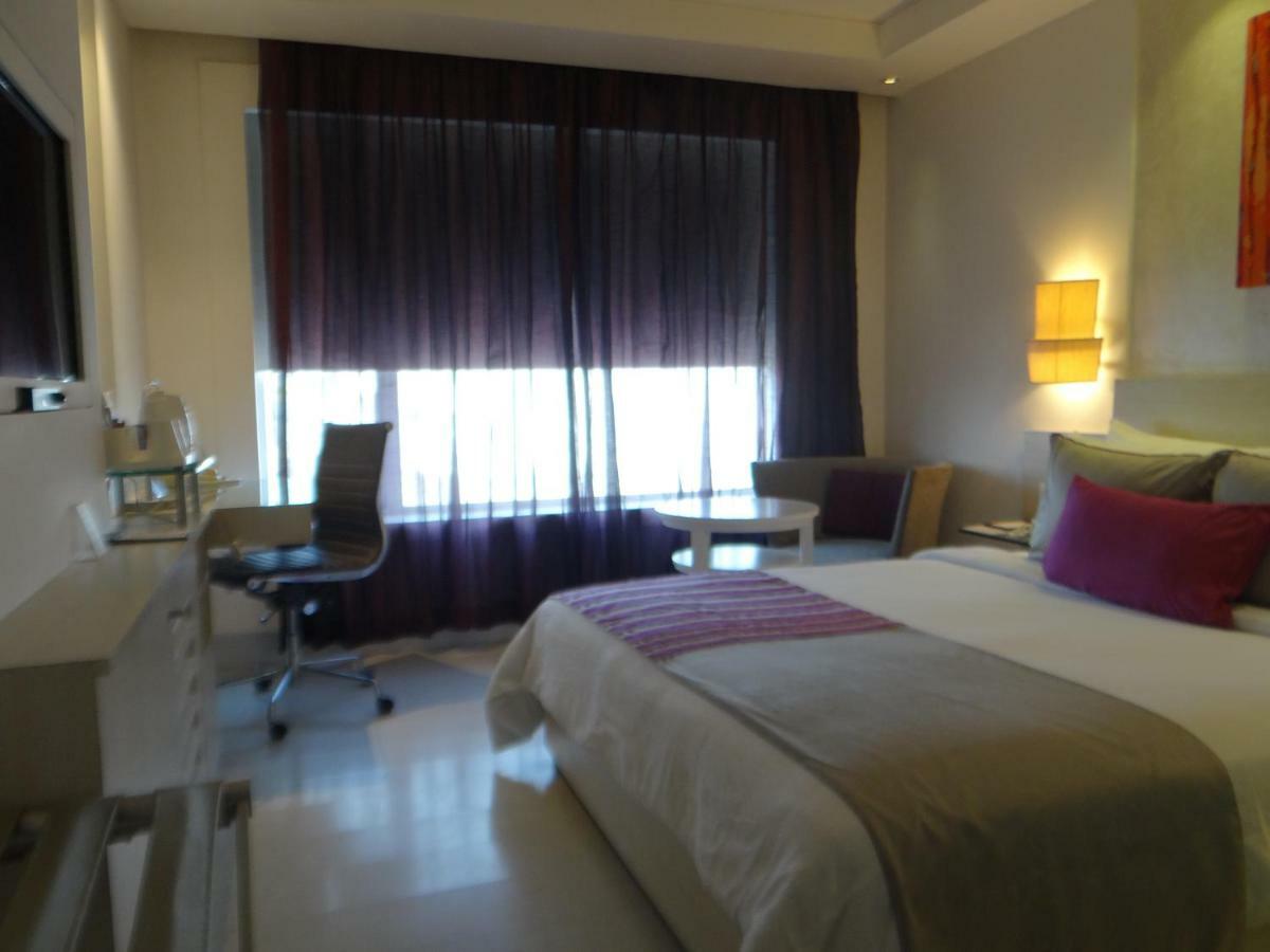The Ashtan Sarovar Portico Nuova Delhi Esterno foto
