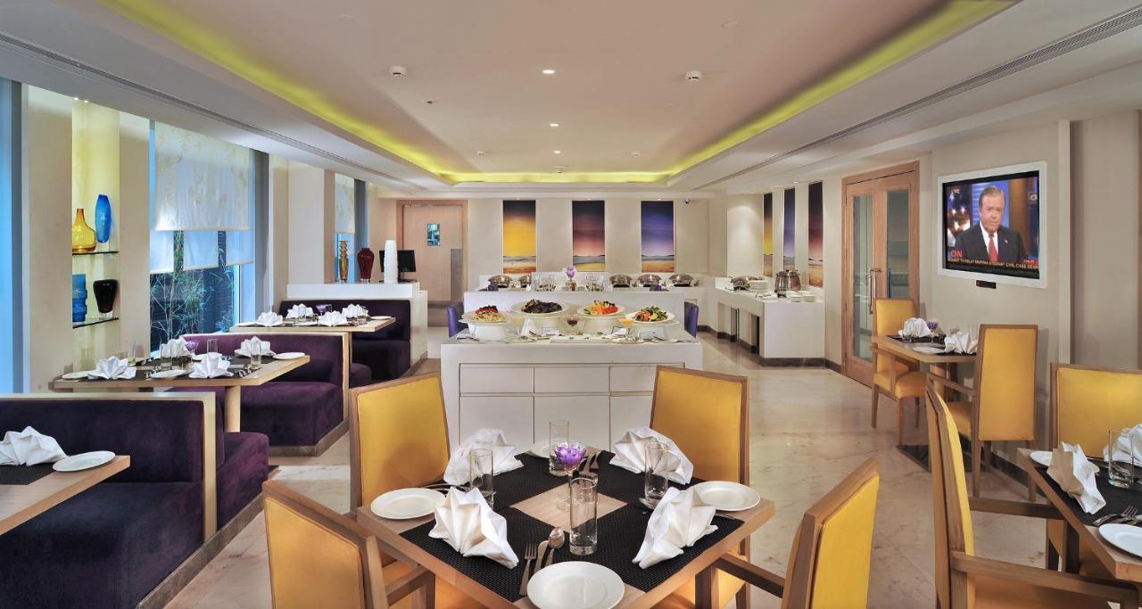 The Ashtan Sarovar Portico Nuova Delhi Esterno foto